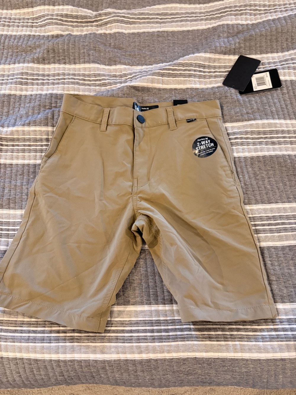 NWT Hurley Boys Size 14 2-Way Stretch Khaki Performance Shorts
